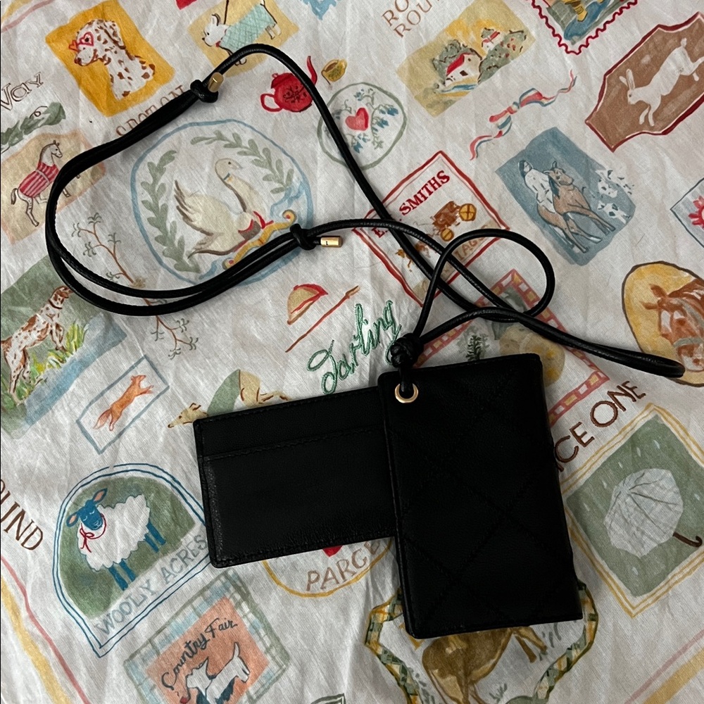 Tory Burch Black Quilted Card Holder with Gold Logo - Picture 5 of 7